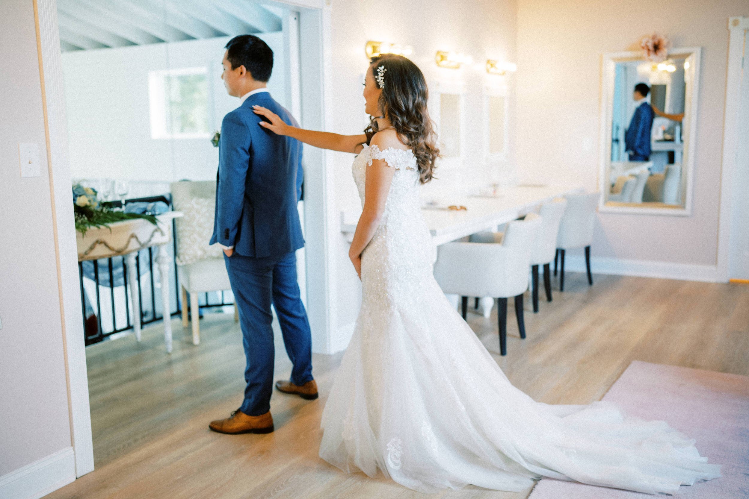 the-barn-at-blue-sky-farm-wedding