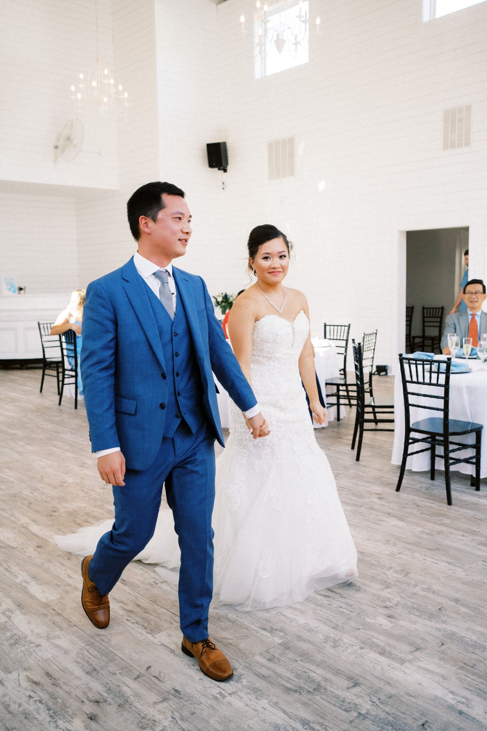 the-barn-at-blue-sky-farm-ceremony-photos