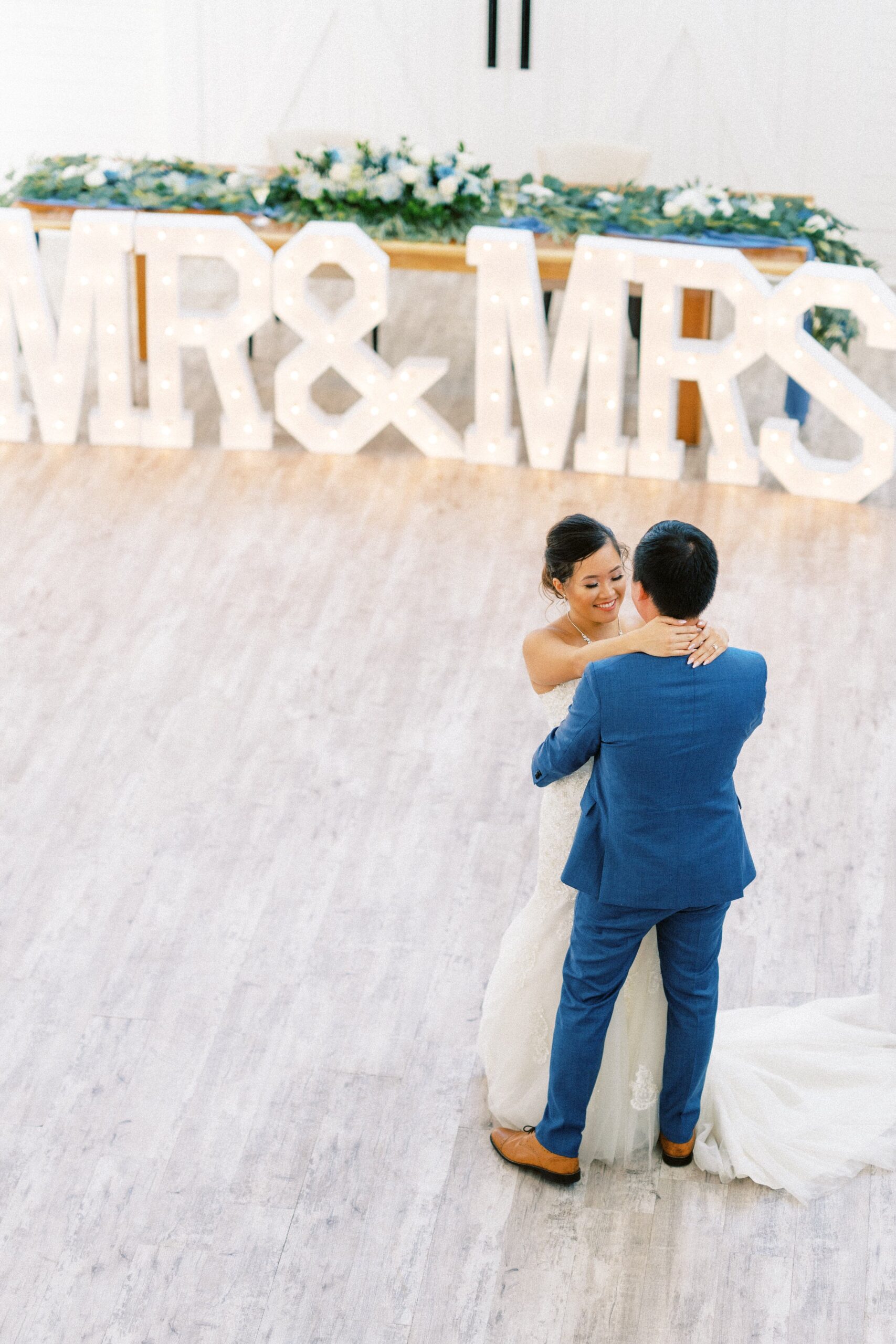 the-barn-at-blue-sky-farm-ceremony-photographer