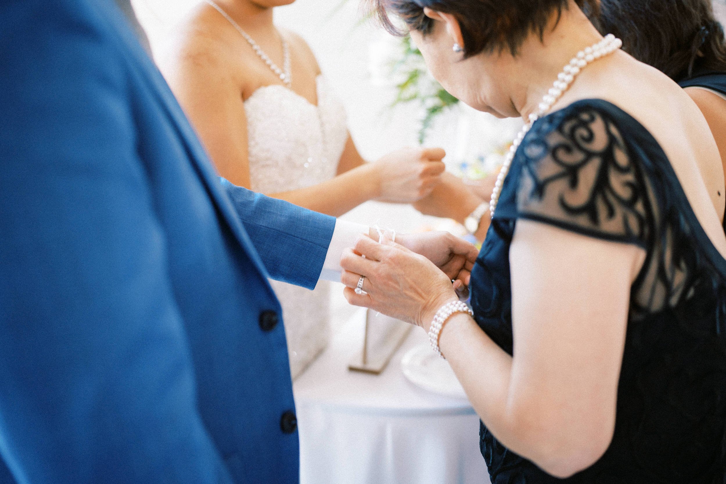 the-barn-at-blue-sky-farm-reception-photographer
